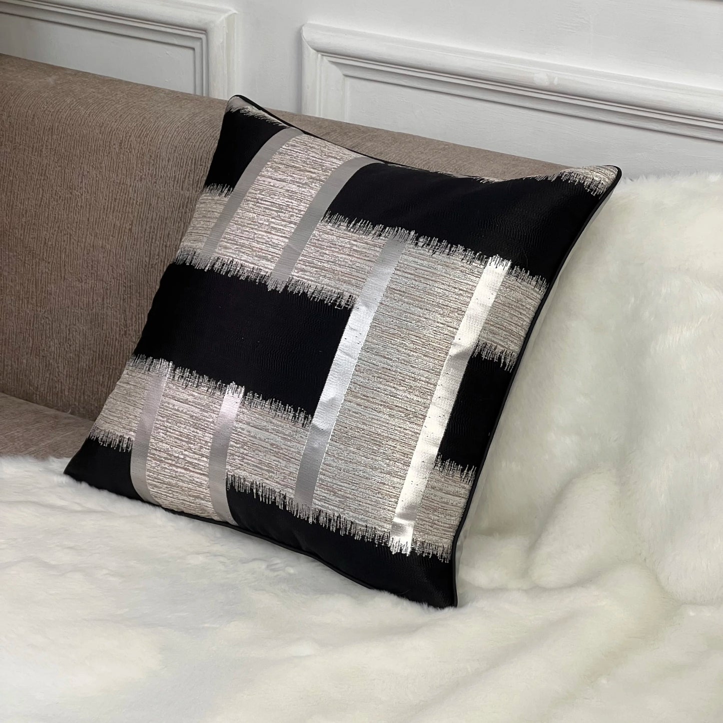 Shiny Gold Stripe Decoration Pillowcase